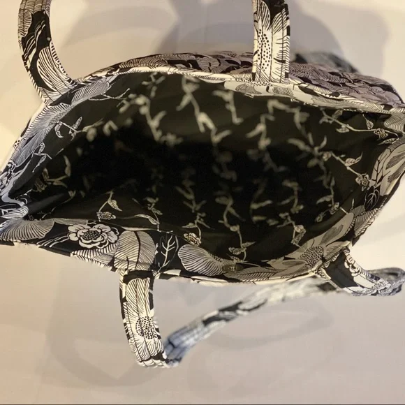 NWT Vera Bradley Tote Bag in Signature Cotton, Bedford Blooms - Picture 11 of 16